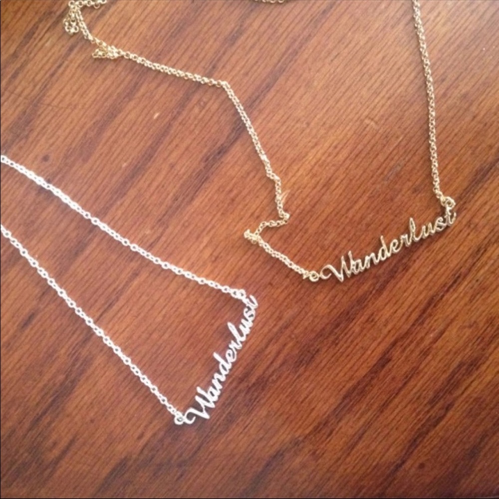 “Wanderlust” chain link necklace